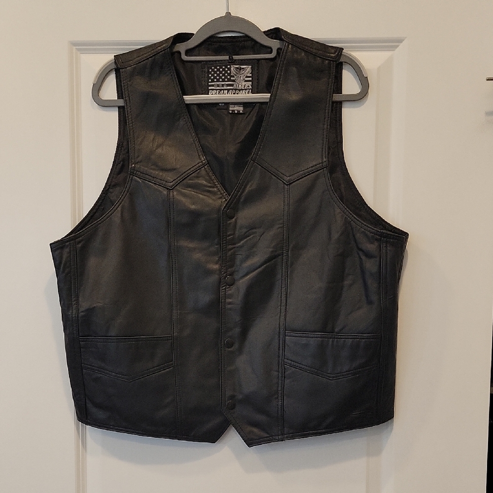 USA Bikers Dream Apparel Black Leather Vest Lined Snap Closure Size 48